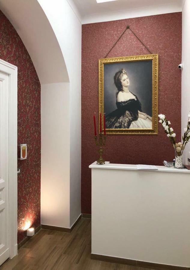 Royal Gismonda Bed & Breakfast Наполи Екстериор снимка